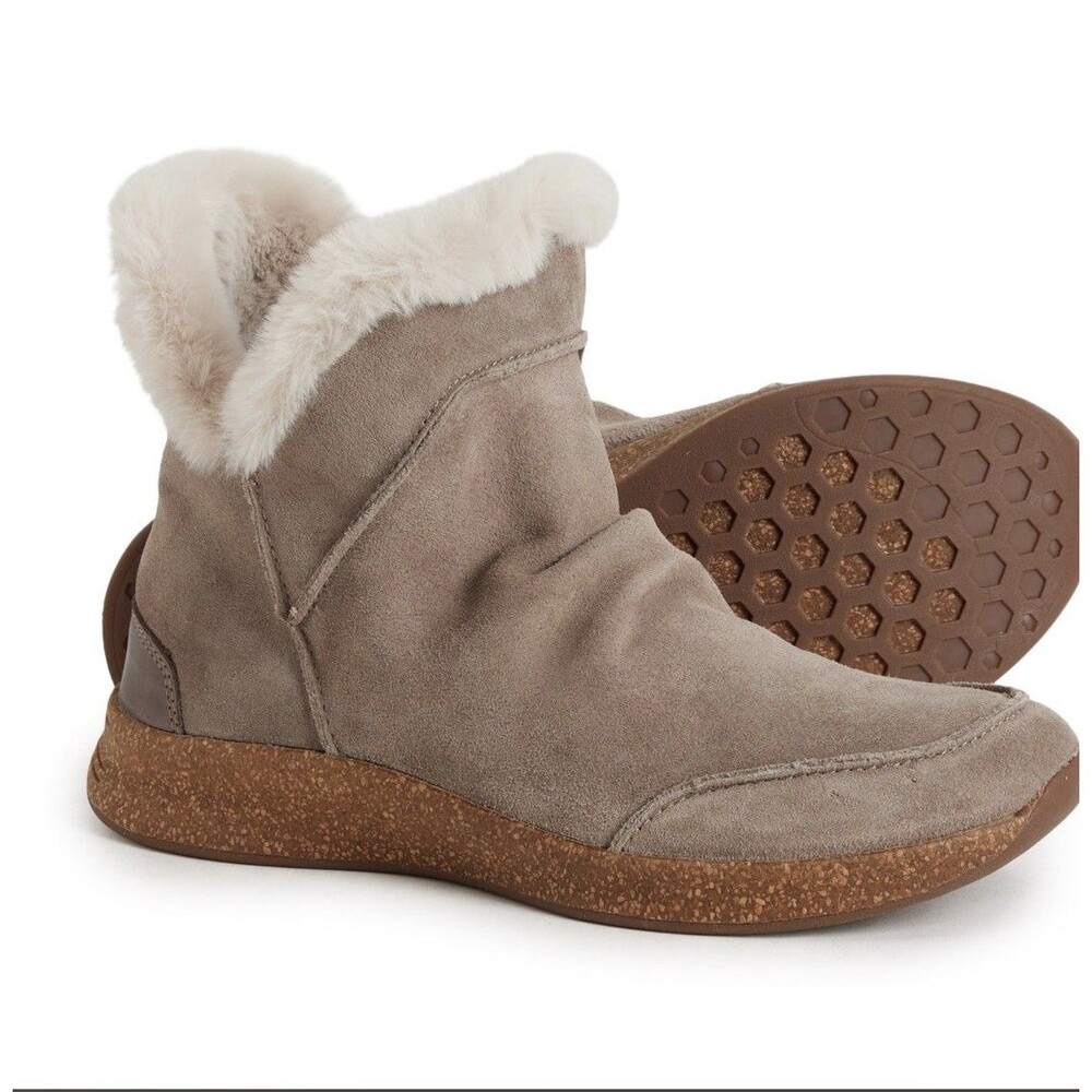 Taos Future Mid Dark Taupe Suede Faux Fur Ankle Boots FTM-14066 Womens 8 NEW